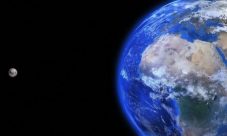 ¿Por qué la gravedad de la Tierra es diferente a la de la Luna?